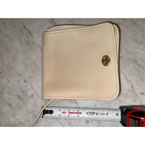 Vintage Coach Crossbody Leather Bag Purse Turnlock 80s Ivory - Picture 8 of 16